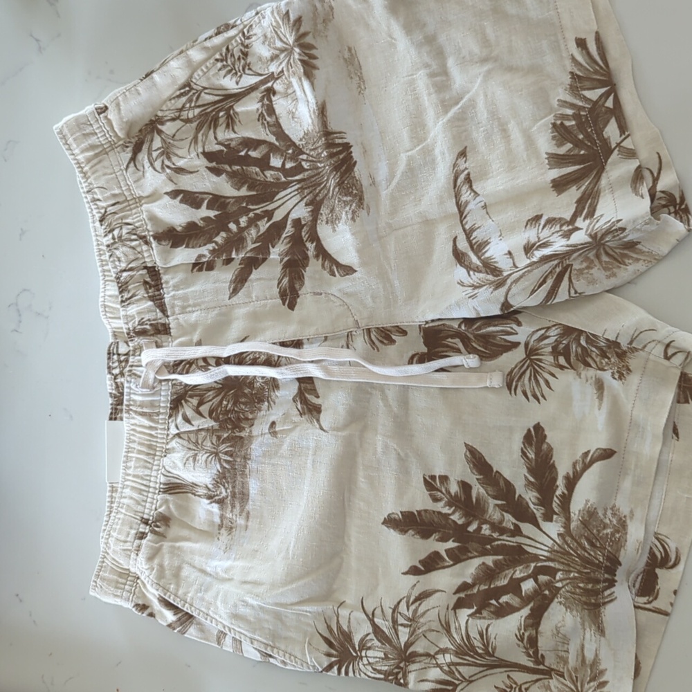 New Men's Banana Republic Brown and Cream Deck Shorts Size Medium Linen Blend